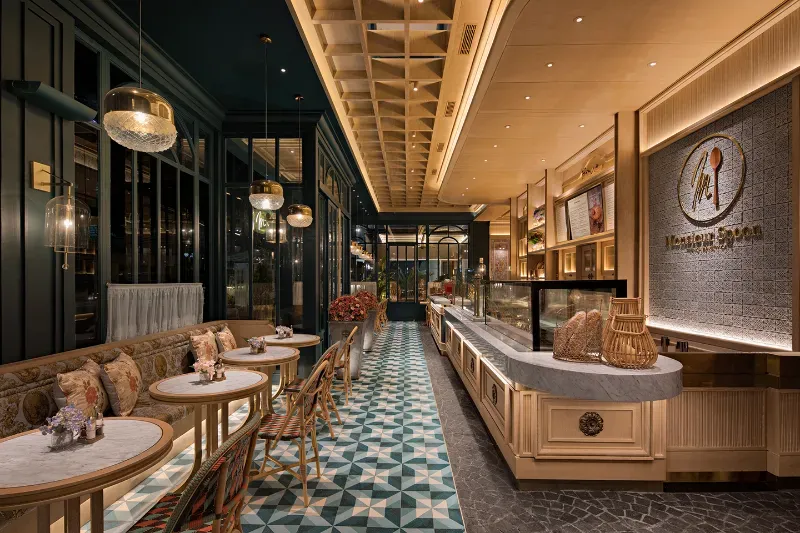 cafe bernuansa modern dan mewah