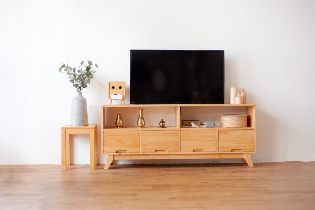 contoh meja tv minimalis